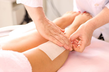 Leg waxing Leg waxing